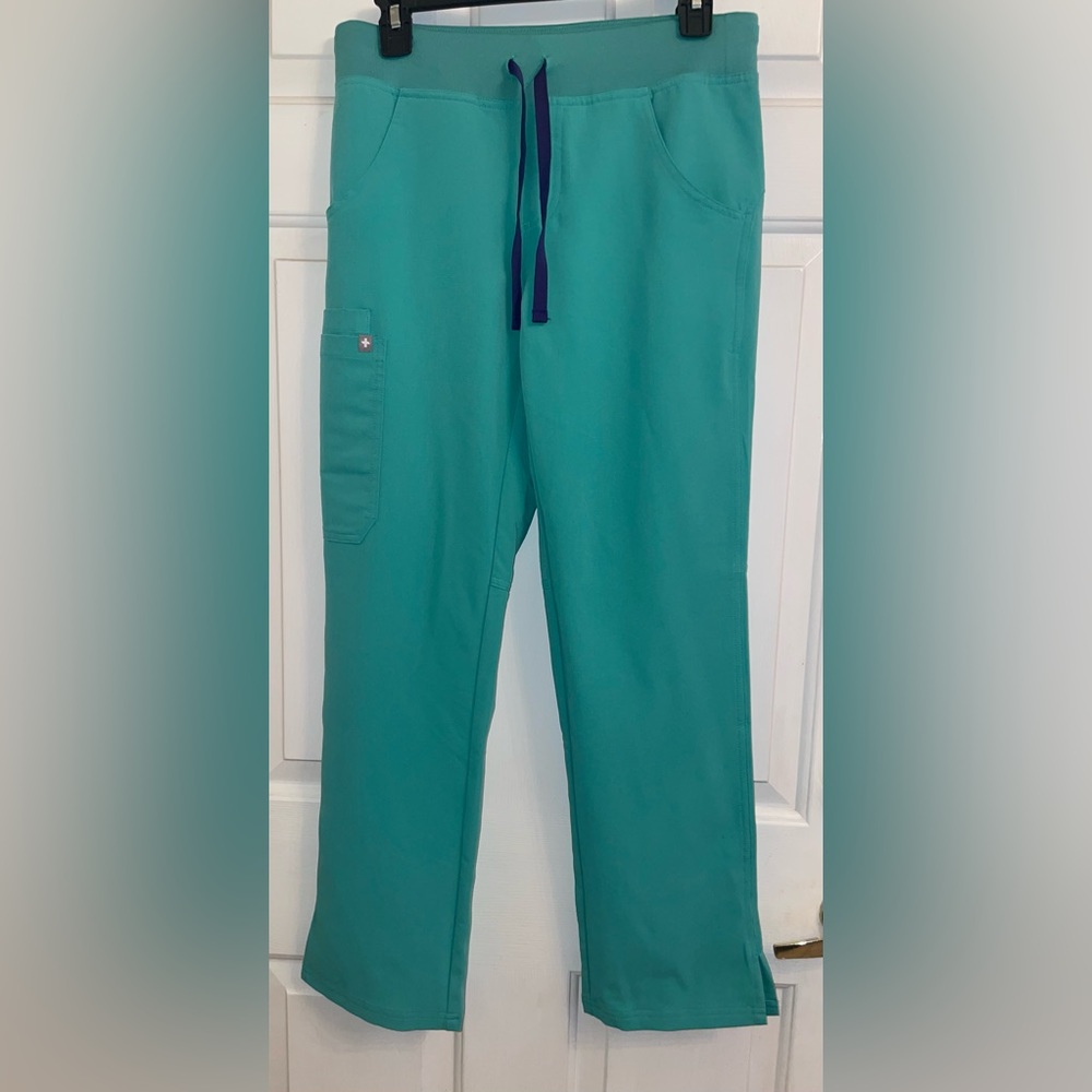 Figs Kade Cargo Scrub Pants Surgical Green XS Petite